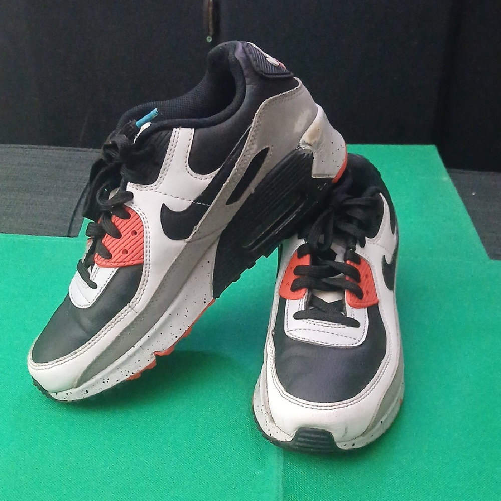 Nike Air Kids Sneakers... No Box